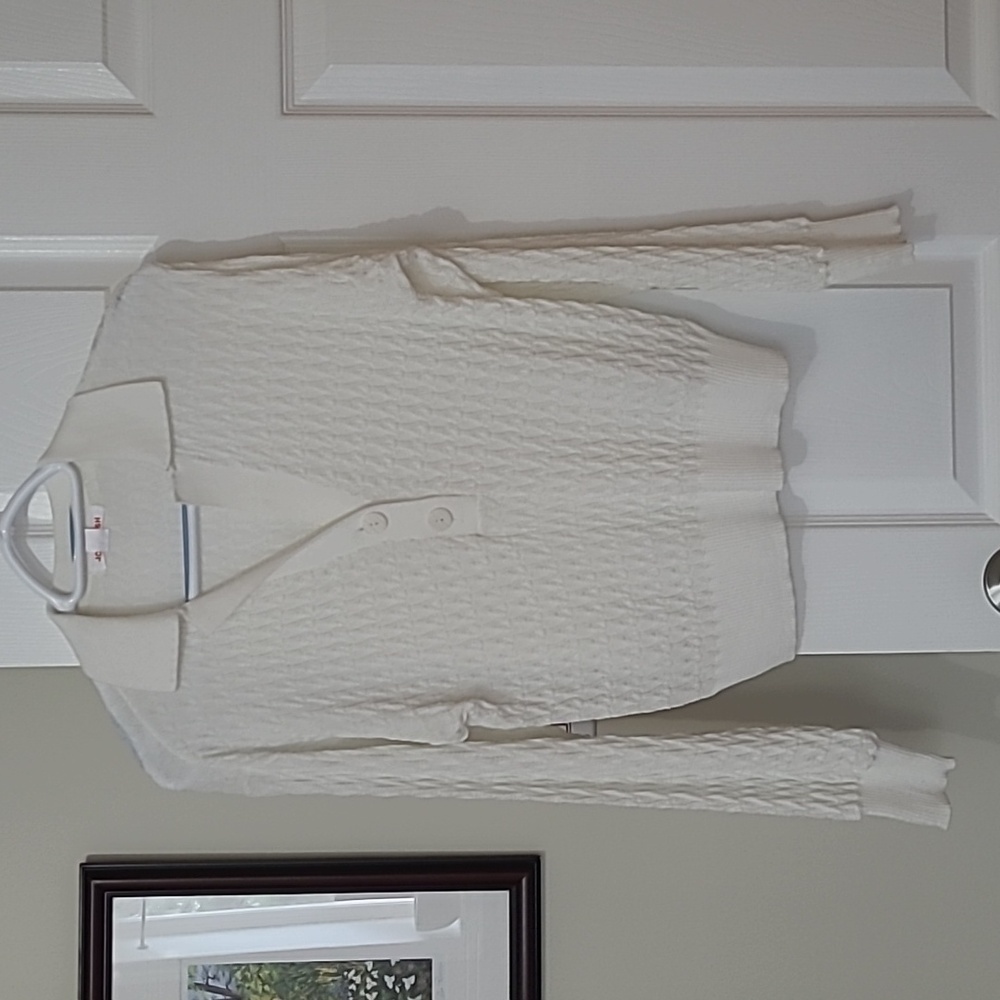 JOE FRESH white long sleeve drop shoulder, V neck, Lightweight, OVERSIZED Small.